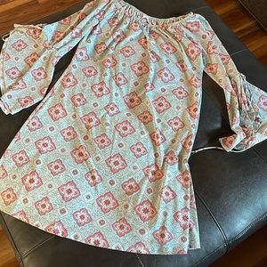 Honeyme size medium bell sleeve
